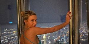 H Γαρυφαλιά Καληφώνη στο Ντουμπάι, η πρώτη κοινή φωτό με τον Χρήστο Μάστορα