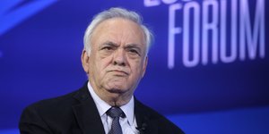 O Γιάννης Δραγασάκης