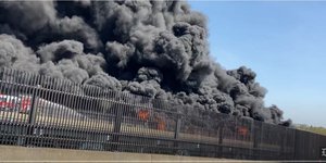 Έκρηξη βυτιοφόρου στις ΗΠΑ, με τουλάχιστον έναν νεκρό/ Screenshot, Youtube