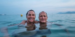 Πώς Μάθιου Μακόναχι και Γούντι Χάρελσον μπορεί να είναι αδέρφια