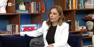 Θάλεια Ματίκα: Το πρότυπο της τέλειας μητέρας, συζύγου, νοικοκυράς, ας τελειώσει κάποια στιγμή [βίντεο]