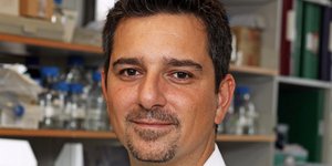 Ερευνητής της Χρονιάς ο Έλληνας επιστήμονας, Δρ. Εμμανουήλ Μετζακοπιάν﻿ στα Ανεξάρτητα Βραβεία του Cambridge Independent