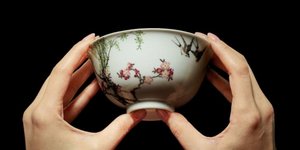 Το κινεζικό μπολ των 11 εκατ. που πωλήθηκε για 25 εκατ. δολάρια