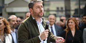 Ο πρόεδρος του ΠΑΣΟΚ Νίκος Ανδρουλάκης στην Καρδίτσα