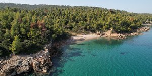 Η παραλία για το τριήμερο της Πρωτομαγιάς