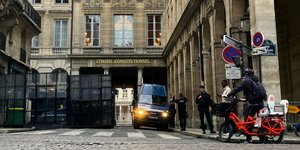 Το Συνταγματικό Δικαστήριο της Γαλλίας επικύρωσε τη συνταξιοδοτική μεταρρύθμιση της κυβέρνησης Μακρόν