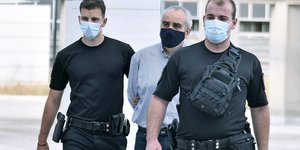 ψευτογιατρός Μεικτό Ορκωτό Δικαστήριο