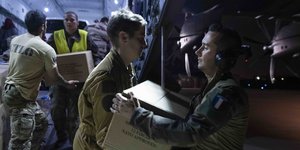 Απεγκλωβισμοί ευρωπαίων στο Σουδάν