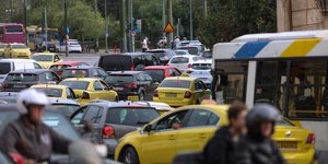 ταξι λεωφορεια στυλοι