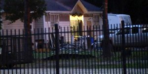 Πέντε νεκροί, ανάμεσά τους ένας 8χρονος, από πυροβολισμούς σε σπίτι στο Τέξας