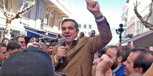 O Aλέξης Τσίπρας σε περιοδεία στην Κόρινθο