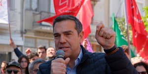 Ο Αλέξης Τσίπρας κατά την ομιλία του από τη Χίο/ Φωτογραφία: EUROKINISSI