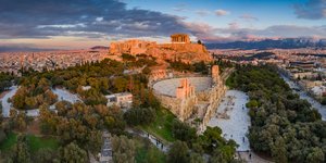 ηρωδειο ακροπολη πεύκα