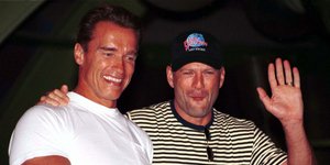 Άρνολντ Σβαρτσενέγκερ και Μπρους Γουίλις