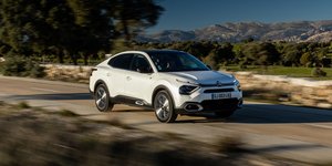 Citroen e-C4 X