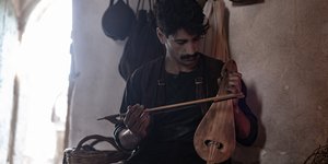 «17 Κλωστές»: Ξεκίνησαν τα γυρίσματα της νέας σειράς της COSMOTE TV