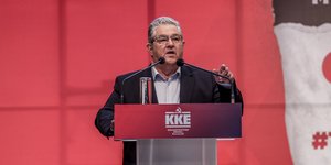 Ο Δημήτρης Κουτσούμπας σε προεκλογική συγκέντρωση του ΚΚΕ στην Πάτρα