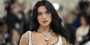 Η τραγουδίστρια Dua Lipa