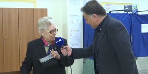 Εκλογές 2023: Επική γιαγιά στις Σέρρες 