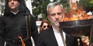 Ο Δήμαρχος Θεσσαλονίκης Κ. Ζέρβας άναψε τη «Φλόγα της Μνήμης» για την επέτειο της Γενοκτονίας του Ποντιακού Ελληνισμού