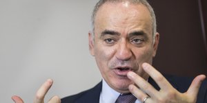 O διάσημος Ρώσος σκακιστής και επικριτής του Βλαντίμιρ Πούτιν, Γκάρι Κασπάροφ