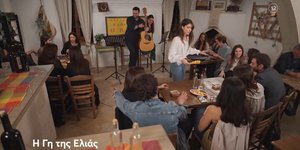 Η «Γη της Ελιάς» επιστρέφει απόψε στους τηλεοπτικούς μας δέκτες με ένα νέο επεισόδιο