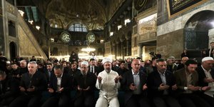 Ο Σοϊλού προσευχήθηκε στην Αγία Σοφία