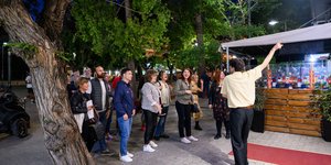 γκρουπ ξεναγηση 