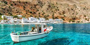 Τα νησιά που ξεχωρίζει το «Travel and Leisure» για ταξίδι του μέλιτος