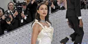 Η Ιρίνα Σάικ στο Met Gala 2023 