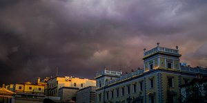 Συννεφιά στην Αθήνα 