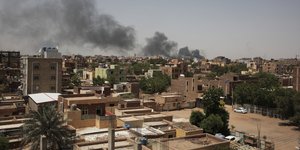  Σφοδρές μάχες μαίνονται στο Σουδάν
