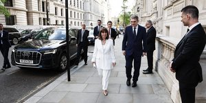 Η Κατερίνα Σακελλαροπούλου στη στέψη του βασιλιά Καρόλου