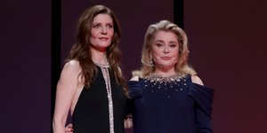 Κιάρα Μαστρογιάνι: Ποια είναι η κόρη της Κατρίν Ντενέβ που παρουσίασε τις Κάννες