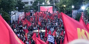 H κεντρική προεκλογική συγκέντρωση του ΚΚΕ στο Σύνταγμα