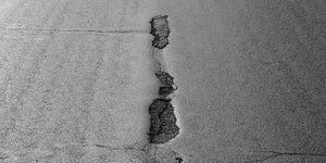 Λακκούβες στον δρόμο