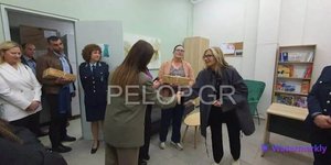 Το Αστυνομικό Μέγαρο της Πάτρας επισκέφθηκε η Μαρέβα Μητσοτάκη