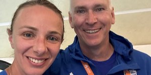 Η Αντιγόνη Ντρισμπιώτη και ο προπονητής της Μπερντ Βάλανς μετά τον σημερινό αγώνα