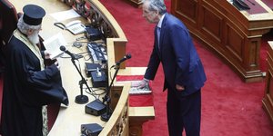 Σήμερα ορκίστηκε βουλευτής ο Αντώνης Σαμαράς