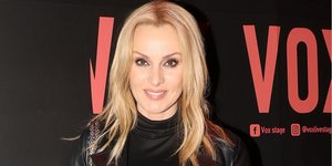 Η Πέγκυ Ζήνα με total black look /Φωτογραφία: NDP Photo Agency