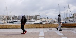 Πειραιάς: Το Πασαλιμάνι με συννεφιά