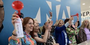 Πανηγυρισμοί στην Πειραιώς μετά τη νίκη