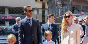 Ο Πιερ Κασιράκι με τα παιδιά και την σύζυγό του