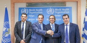 Γεωργιάδης και Πλεύρης με τον εκπρόσωπο του ΠΟΥ