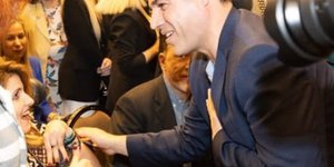 Ο Θάνος Πλεύρης με την Μυρτώ της Πάρου