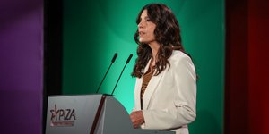 Η εκπρόσωπος Τύπου του ΣΥΡΙΖΑ, Πόπη Τσαπανίδου