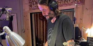 Ο Κιάνου Ριβς μπασίστας στους Dogstar