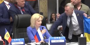 Ουκρανοί διέκοψαν την ομιλία Ρωσίδας αξιωματούχου στην Τουρκία