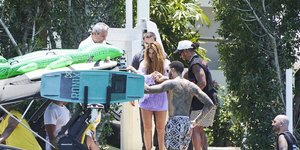 Σακίρα και Lewis Hamilton: Τι τρέχει ανάμεσά τους;