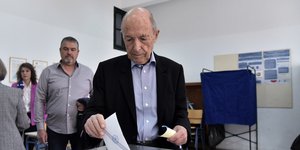 Ψήφισε ο Κώστας Σημίτης